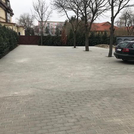 Kerekes Panzio Es Etterem Bed & Breakfast Balmazújváros Dış mekan fotoğraf