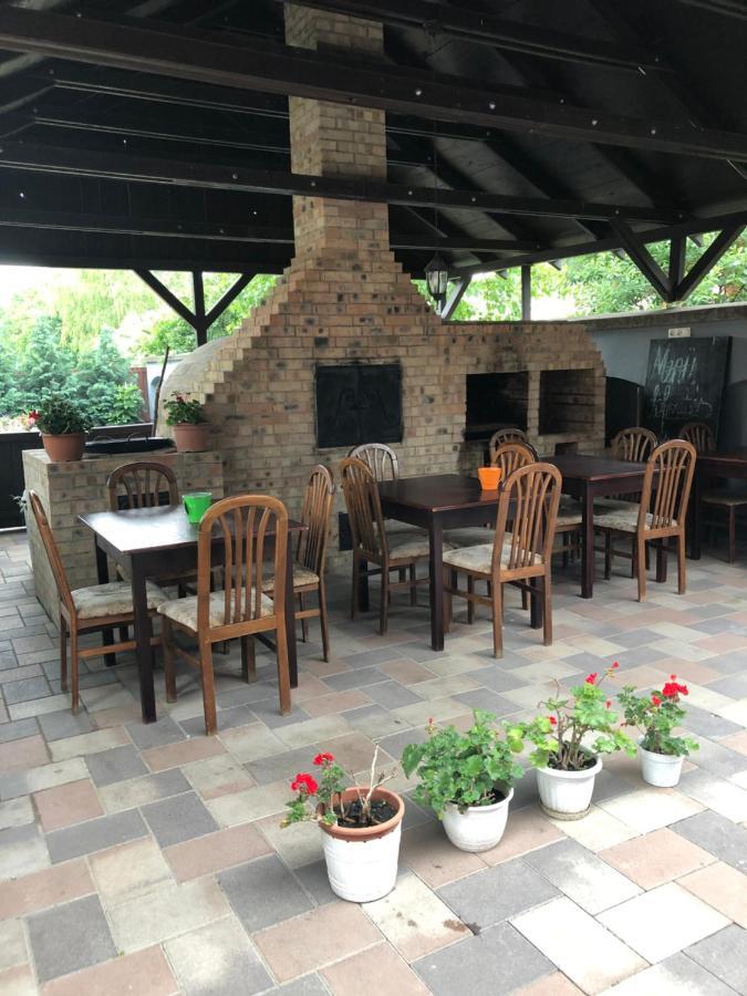 Kerekes Panzio Es Etterem Bed & Breakfast Balmazújváros Dış mekan fotoğraf