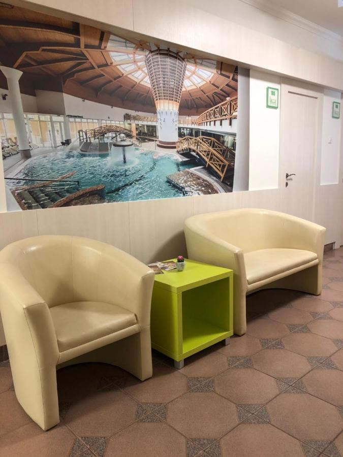 Kerekes Panzio Es Etterem Bed & Breakfast Balmazújváros Dış mekan fotoğraf