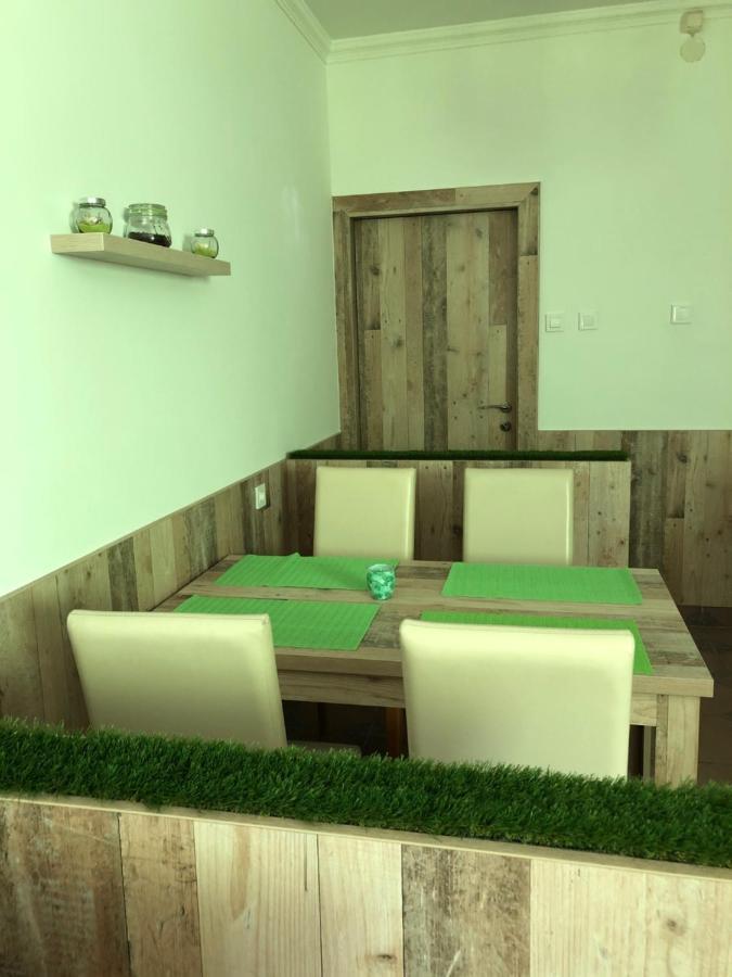 Kerekes Panzio Es Etterem Bed & Breakfast Balmazújváros Dış mekan fotoğraf